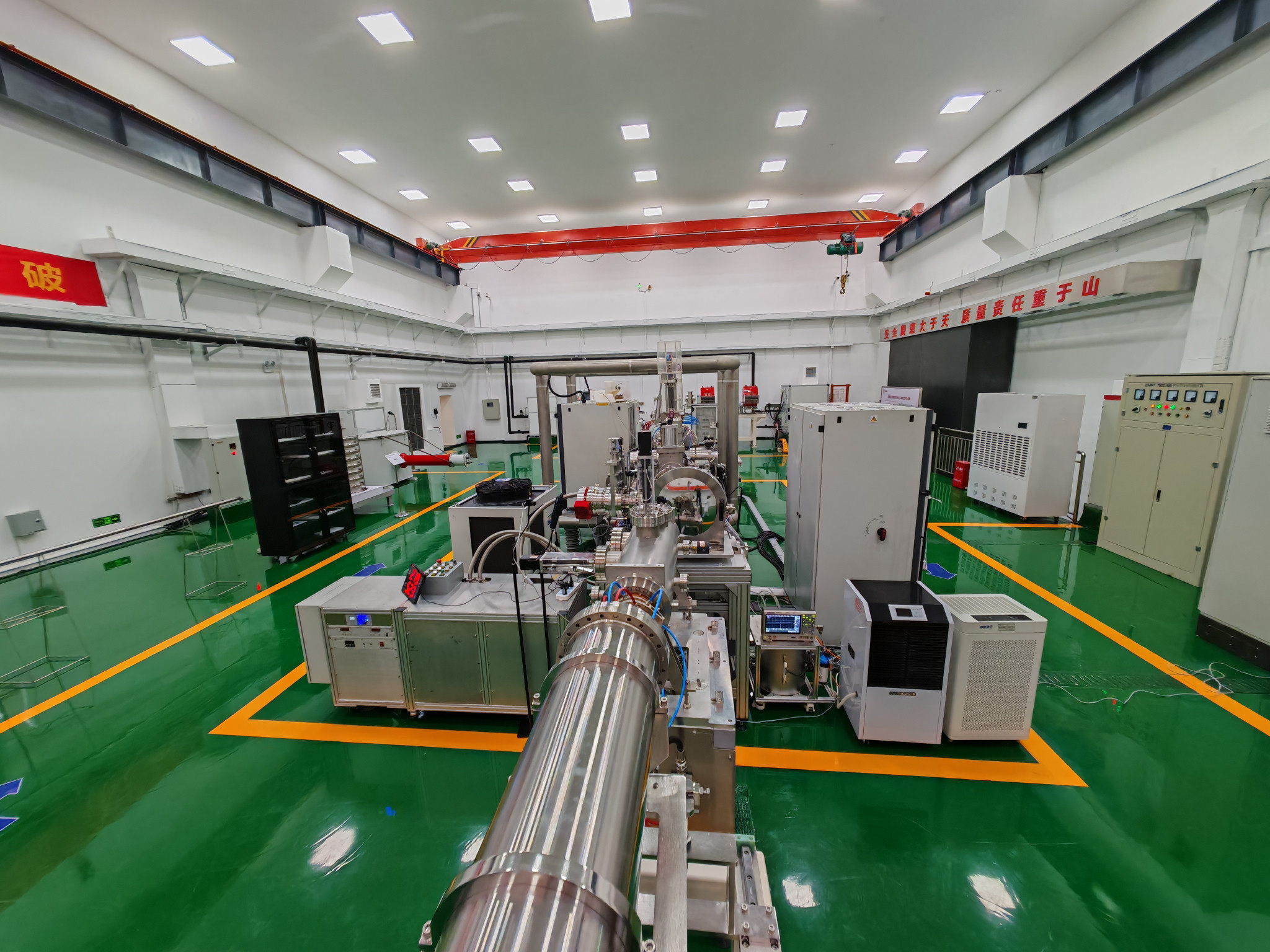 稳态聚变中子源大型科学装置麒麟光一号（KylinLight-Ⅰ）实景